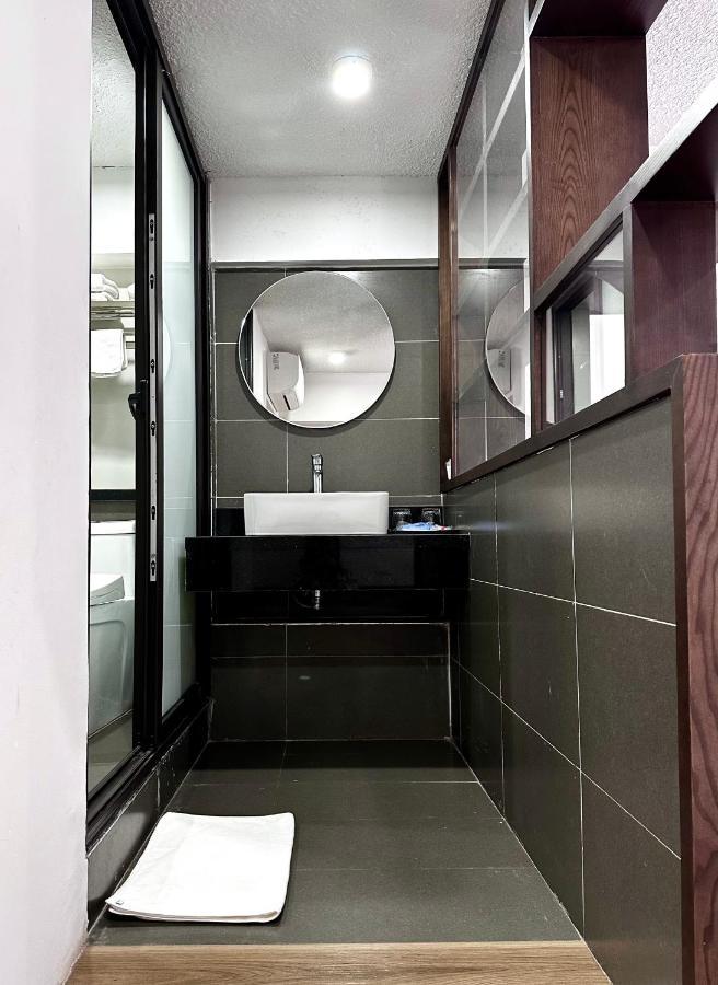 Hanoi Saga Hotel Bagian luar foto